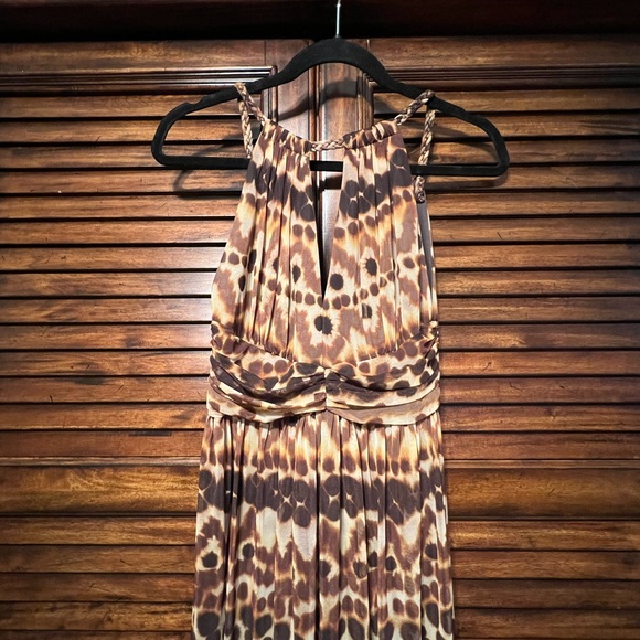 London Times Spaghetti Strap, Key Hole V Neck, Floral Animal Print, Maxi Dress 8 - Picture 2 of 12